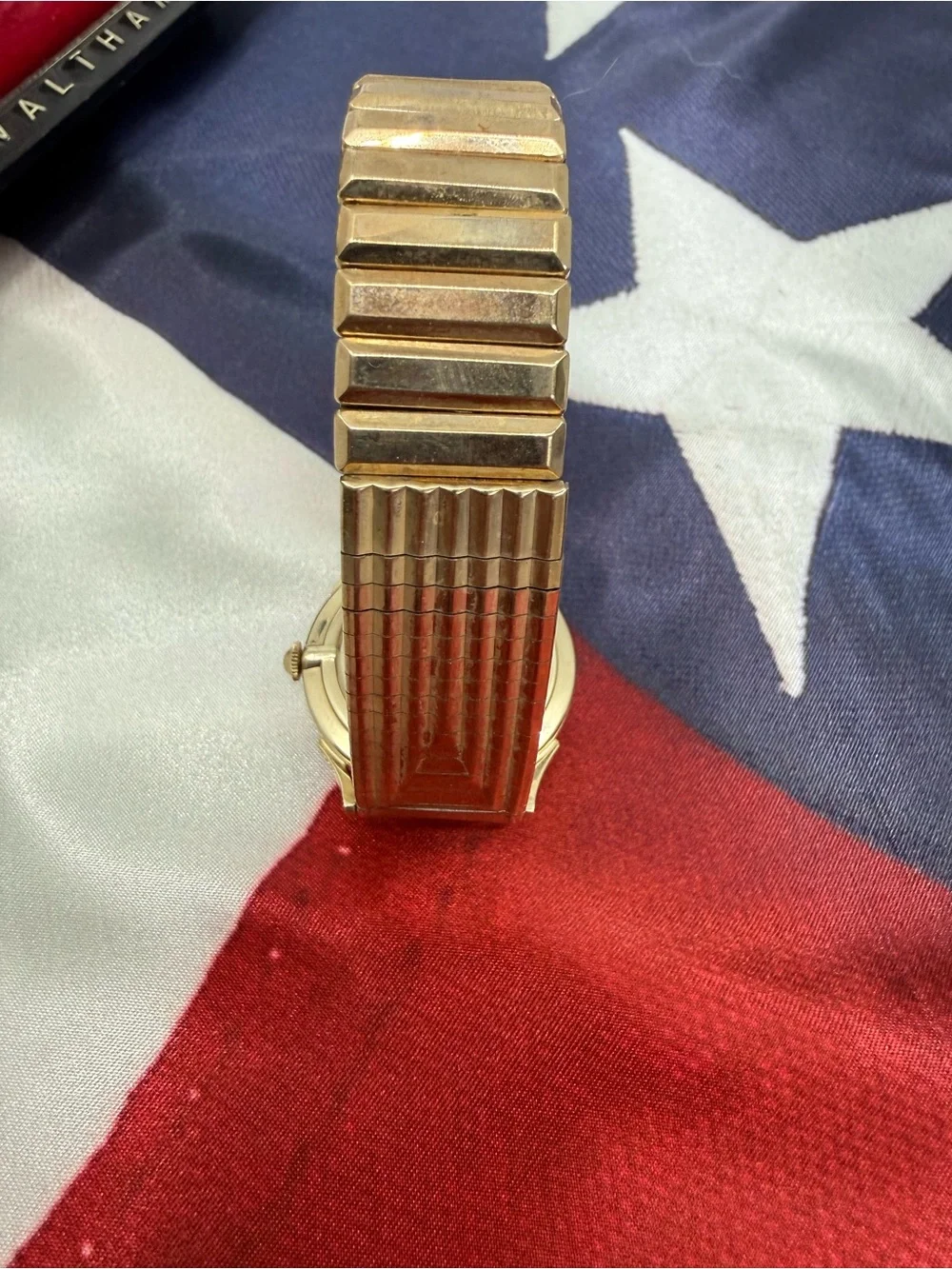 Nearly NOS 1950 Waltham Centennial 14k Gold 33mm 17J Mechanical Watch